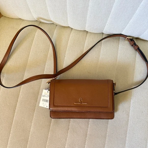 NWT Michael Kors Brown Leather Clutch Crossbody Bag with Removable Strap - Picture 1 of 13